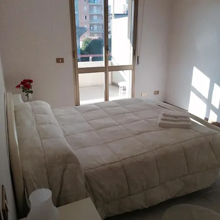 Apartment Sweet Holidays & Trilocale Con Ampio Terrazzo E Posto Auto A 2 Passi Dal Mare *
